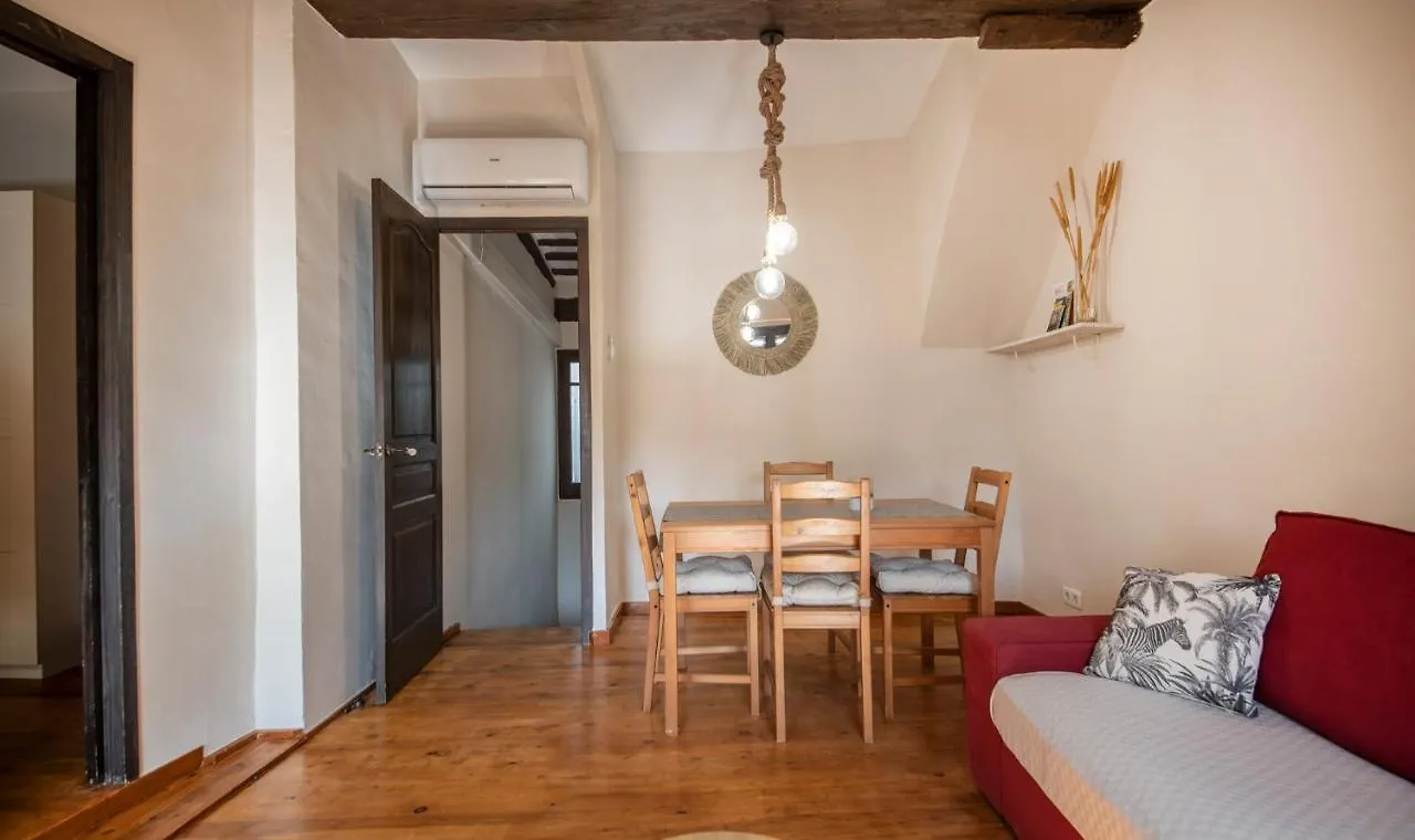 Tarracohomes, Th125 Atico Calderers Con Barbacoa Y Terraza Tarragona 0*,  Spain